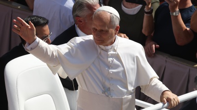 Papa Leone XIV, nella messa di Pentecoste il dolore per i femminicidi e il nuovo appello alla pace