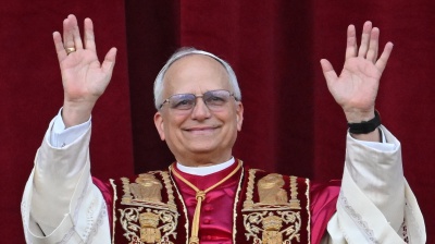 Papa Leone XIV, nella Cappella Sistina la prima messa davanti ai cardinali. "Sparire perché rimanga Cristo"