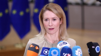 Piano di pace Usa-Russia, per Bruxelles l’Ue e l’Ucraina devono  essere coinvolte nella trattativa 