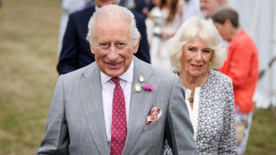 Re Carlo e la Regina Camilla attesi a Roma, domani il sovrano inglese pregherà con il Papa (dopo 500 anni)