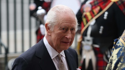 Re Carlo: le mie cure contro il cancro nel nuovo anno saranno ridotte 