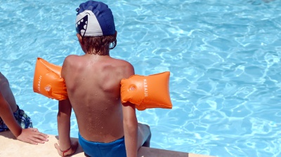 Rende: un altro bimbo annegato in piscina a poca distanza dall'episodio dell'acquapark di Brescia 