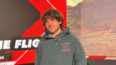 Rkomi a RTL 102.5: “Il tour nei teatri è una bella botta di vita ed è lo show più attento che io abbia mai fatto”