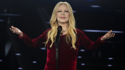 Sanremo 2026, Patty Pravo omaggia Ornella Vanoni nella serata dei duetti: cosa aspettarsi dall'esibizione