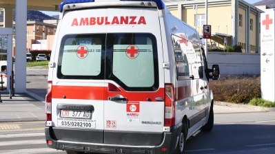Scava buca in spiaggia, 17enne muore sotto la sabbia a Montalto di Castro