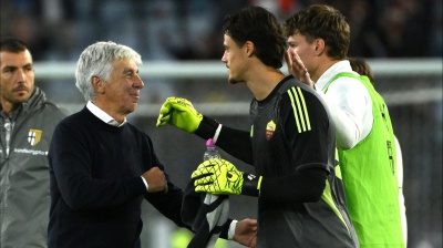 Serie A: la Roma vola in testa, si rialzano Inter e Juventus. Vincono anche Como e Cremonese