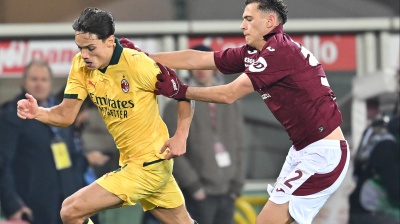 Serie A : Milan vittorioso in rimonta a Torino, 3-2 contro i granata e i rossoneri sono primi in classifica insieme al Napoli