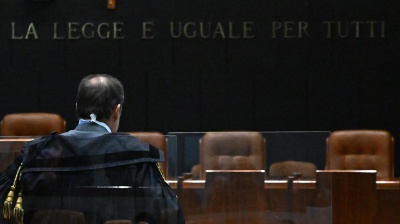 Sfigurò l'ex compagna ma non andrà in carcere. La sentenza, insulti e minacce sono comprensibili