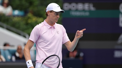 Sinner batte il ceco Jiri Lehecka 6-4, 6-4 e vince il Master 1000 di Miami, Errani-Paolini sconfitte in finale
