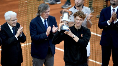 Sinner conquista Roma e riscrive la storia: trionfo al Foro Italico e dominio mondiale. Campioni anche Bolelli e Vavassori 