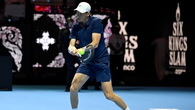 Six Kings Slam:Sinner abbatte Djokovic e ritrova Alcaraz 