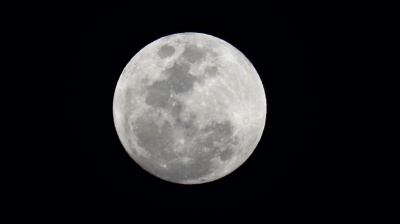 "Soli nell'universo per 40 minuti": tutto quello che c'è da sapere sulla missione Artemis 2 e sul passaggio dietro la Luna