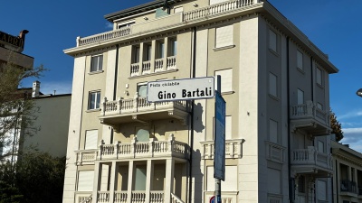 Stessa spiaggia e stesso mare per la decima tappa del Giro d’Italia