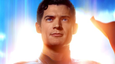 Superman continua a volare al botteghino, intanto arriva il primo poster ufficiale di Supergirl