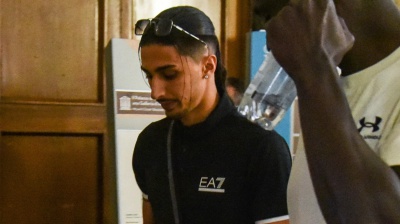 Torna in carcere il trapper Baby Gang: aveva armi in camera in albergo e a casa