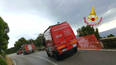 Tragico incidente nel salernitano. Auto vola giù da un dirupo e muoiono due fidanzati 