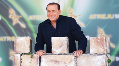 Tre anni senza Silvio Berlusconi, l'imprenditore che ha inventato un nuovo modo di fare tv scardinando il monopolio della Rai