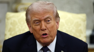 Trump, abbiamo distrutto 42 navi iraniane in tre giorni