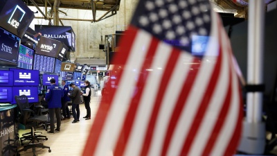 Trump annuncia nuovi dazi, Bruxelles media con cautela per evitare lo scontro commerciale con gli USA