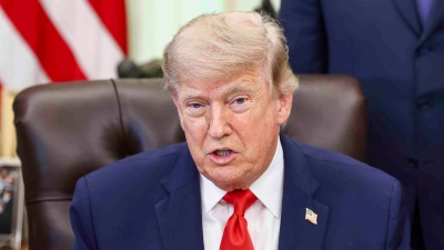 Trump, domani la firma dell’accordo con l’Iran e subito dopo sarà riaperto lo stretto di Hormuz
