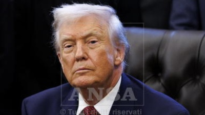 Trump minaccia dazi ai Paesi europei che sostengono la Groenlandia, fate un gioco pericoloso