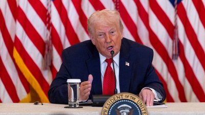 Un anno di Donald Trump bis: tra guerre, dazi e politica interna stravolta. Il mondo è cambiato