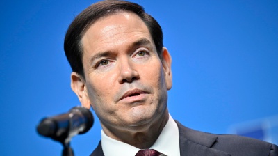 Usa e Iran vicini a un accordo secondo il segretario di stato Usa Rubio, Trump valuta opzioni militari 