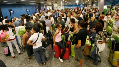 Volare costa sempre di più, anche le low cost sono meno economiche 