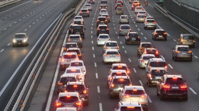 Week end di maxi esodo, annunciato traffico intenso verso le località di villeggiatura