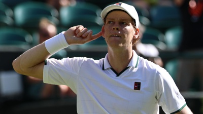 Wimbledon: Sinner non sbaglia e vola agli ottavi, battuto Brooksby in 3 set