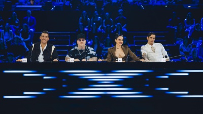 X Factor 2025. Ritorno (in musica e moda style) agli anni Novanta per il terzo Live Show 