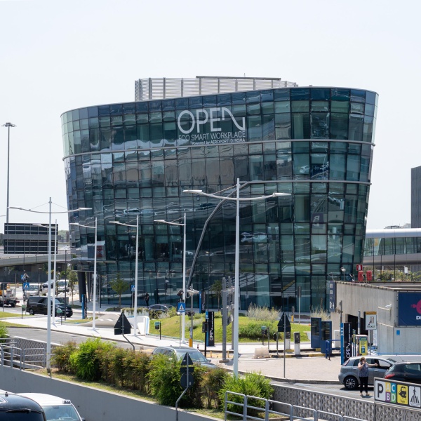 Aeroporti di Roma inaugura “Open”, nuovo centro direzionale nel cuore dello scalo di Fiumicino