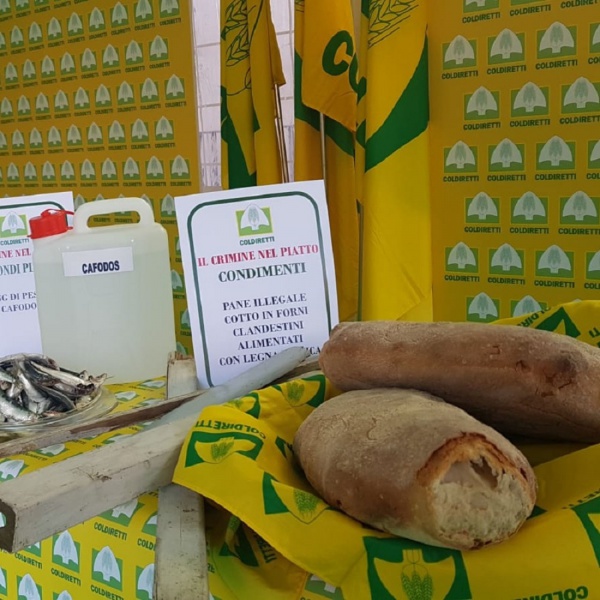 Agromafie, tra i crimini nel piatto la mozzarella sbiancata