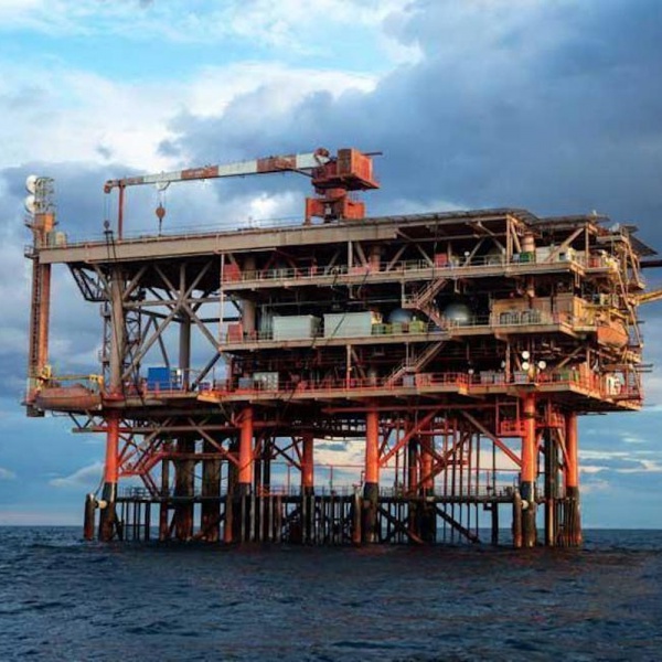 Ancona, incidente su piattaforma petrolifera