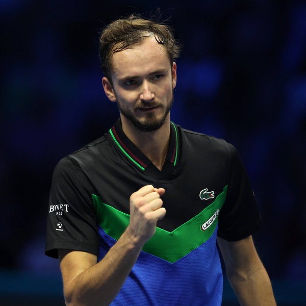 Atp Finals, Medvedev Batte Zverev Ed è In Semifinale. Impazza, Intanto ...