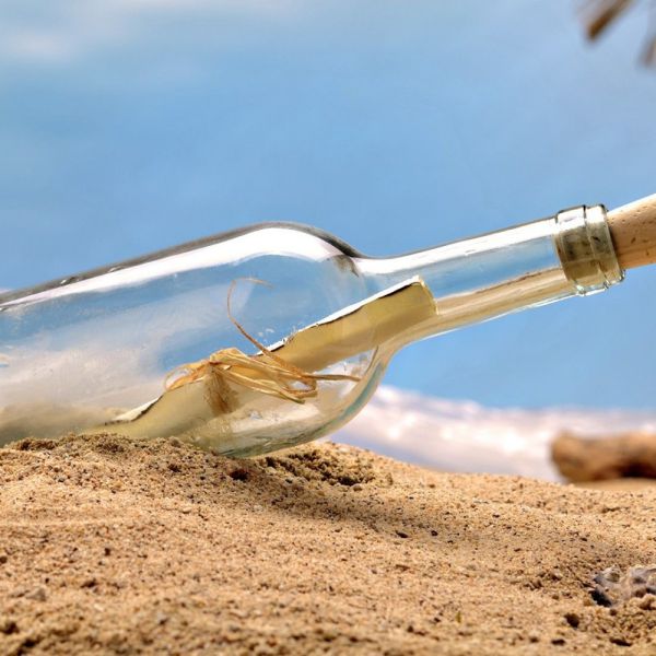 Australia, trovato messaggio in bottiglia di 50 anni fa
