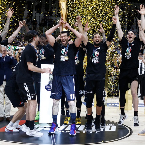 Basket, la Virtus Bologna torna campione d'Italia dopo vent'anni