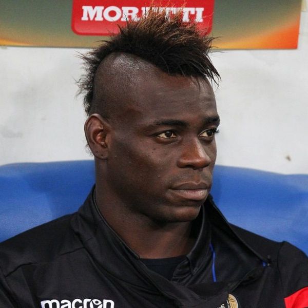 Calcio, Mario Balotelli è ufficialmente un giocatore del Brescia