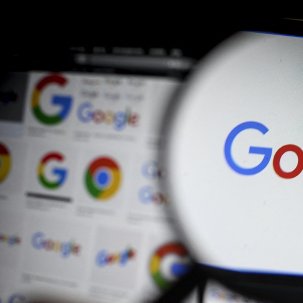 Cambiano le ricerche su Google, arriva l'AI anche in Italia - RTL 102.5