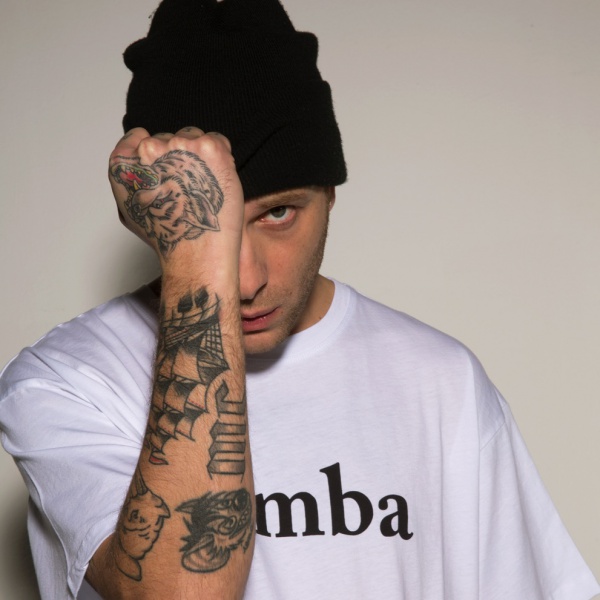 Clementino: "Il mio black Pulcinella in Vulcano"