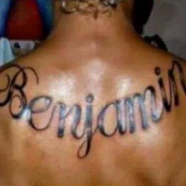 Colombia, si tatua il nome del figlio ma poi scopre che non è suo