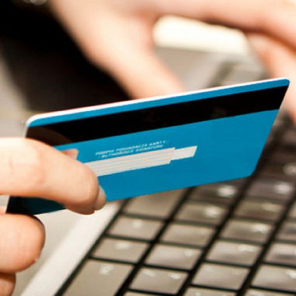 Cremona, migliaia di truffati online, quattro arresti