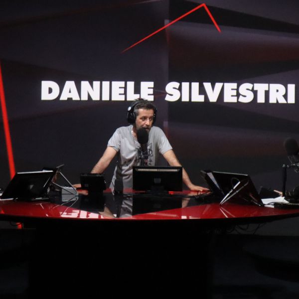 Daniele Silvestri a RTL 102.5 presenta La Terra Sotto i Piedi