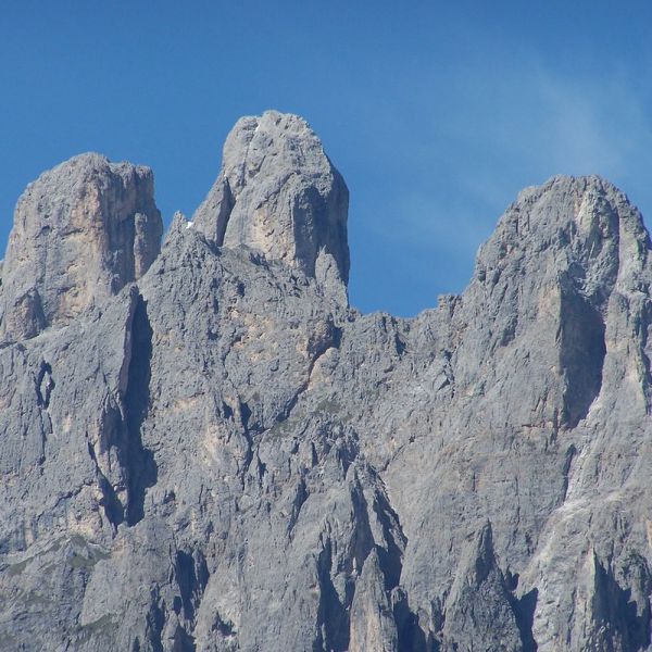 Due alpinisti veneti morti sul Sass Maor, corpi individuati