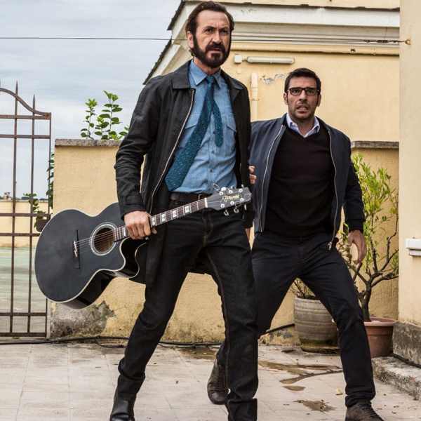 Edoardo Leo e Marco Giallini, truffa e ironia in "Loro chi?"