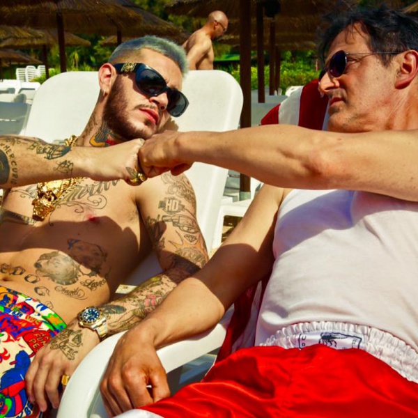 Emis Killa celebra il passato con "Cult"