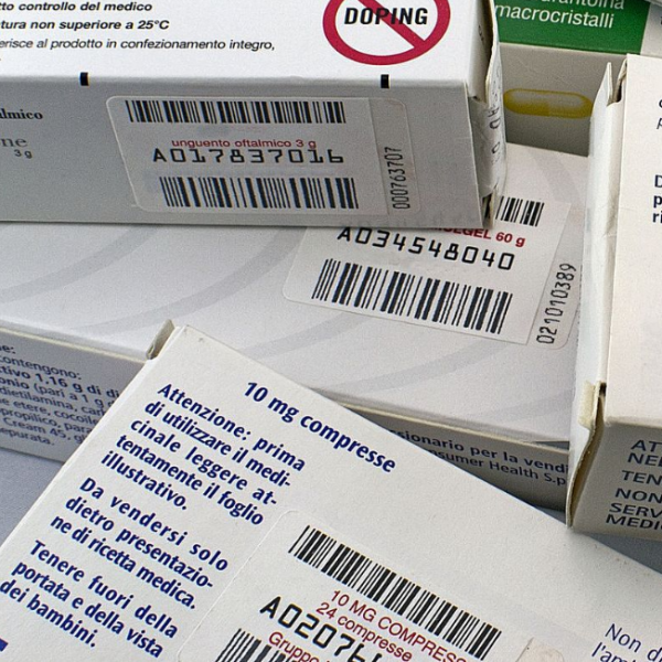 Farmaci, confezioni senza bollino, diffuso alert in Italia
