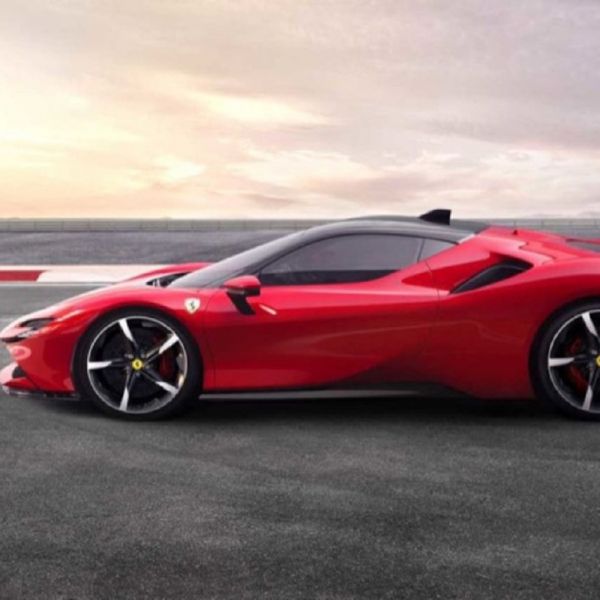 Ferrari, Arriva La Prima Supercar Ibrida, Ecco La SF90 Stradale - RTL 102.5