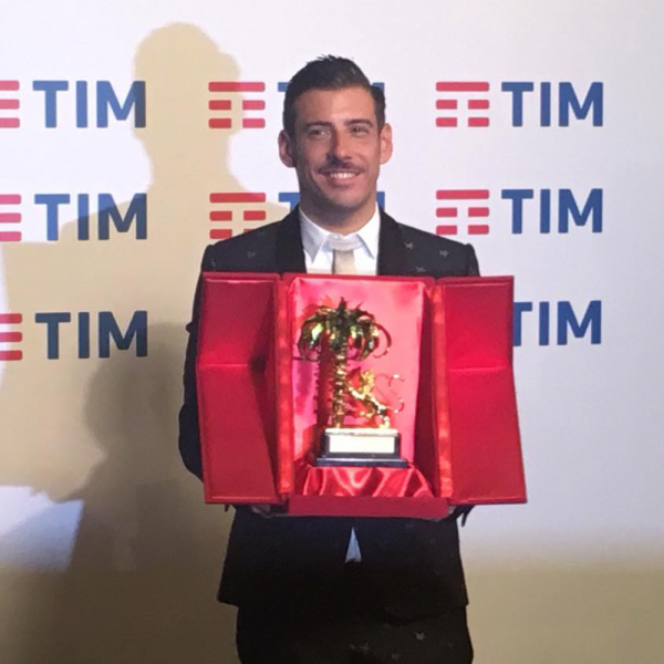 Francesco Gabbani, "Occidentali's Karma" primo nelle radio
