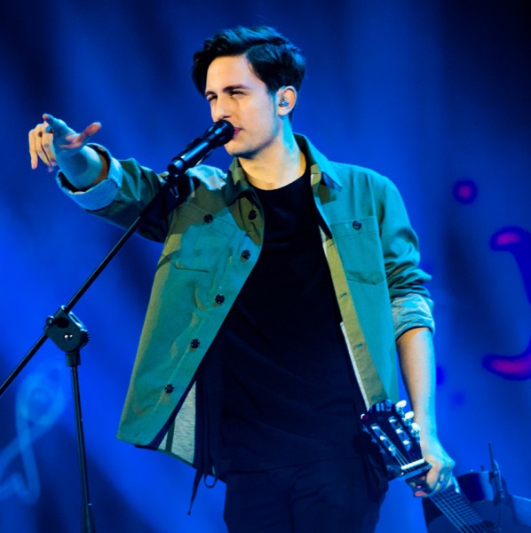 Gabriele Esposito: "Ed ora diamo spazio alla mia musica"